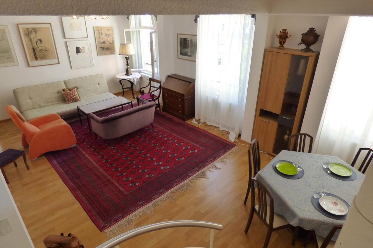 Appartment Am Rathaus Baden-Baden Esterno foto